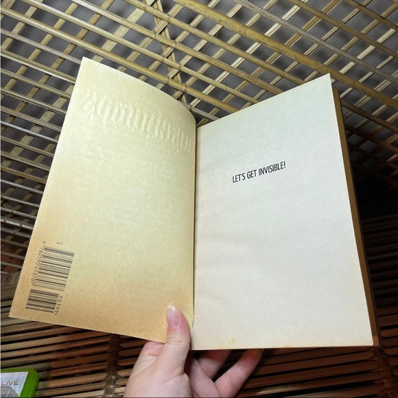 Vintage Goosebumps book lot First Scholastic Printing with holder 5 - Picture 8 of 12